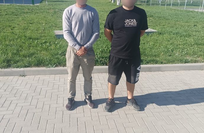 Călăuze române de migranți, prinse în flagrant de Poliția de Frontieră a Republicii Moldova