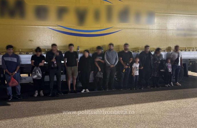 Calafat: Treisprezece migranți ilegali depistați de polițiștii de frontieră români