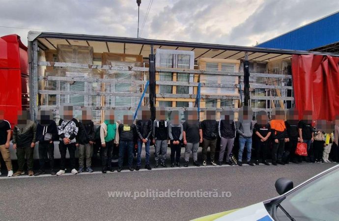 Nădlac: 23 de migranți ilegali depistați de polițiștii de frontieră arădeni