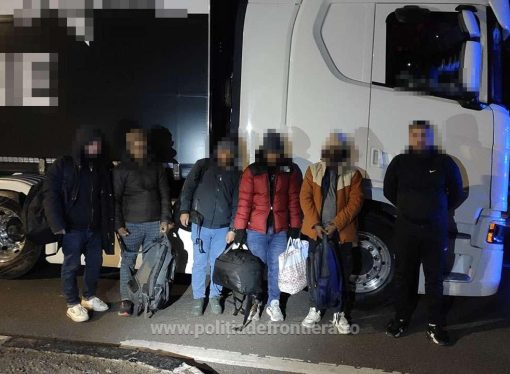 Nădlac: Cinci cetățeni străini ascunși într-un camion, depistați de polițiștii de frontieră