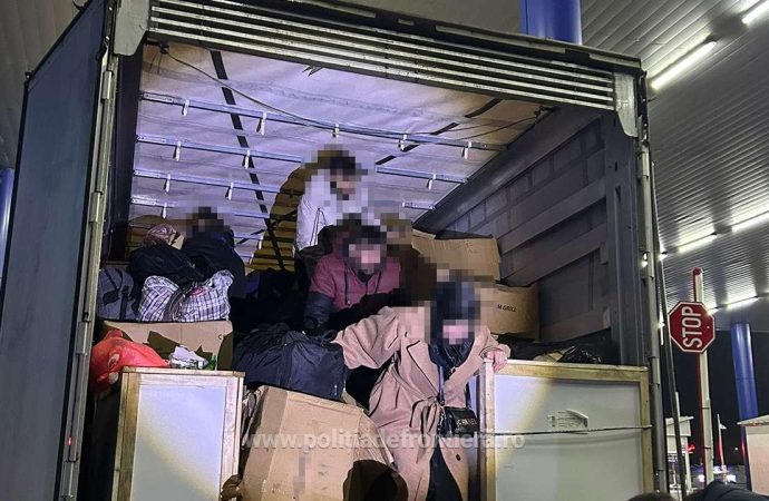 Calafat: 26 de migranți descoperiți de polițiștii de frontieră
