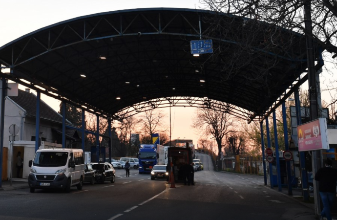 Transportatorii din Serbia și Bosnia anunță blocarea punctelor de frontieră către spațiul Schengen
