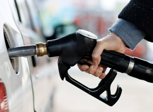 Serbia taie drastic accizele la carburanți și își securizează energia: măsuri de urgență pe fondul crizei regionale